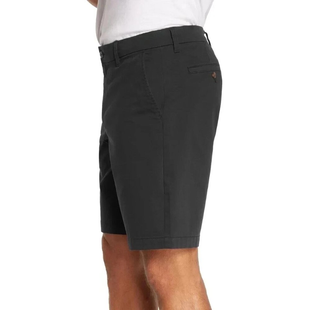 Gap Men's Size 38" Black Flat Front Khaki Shorts NWT
